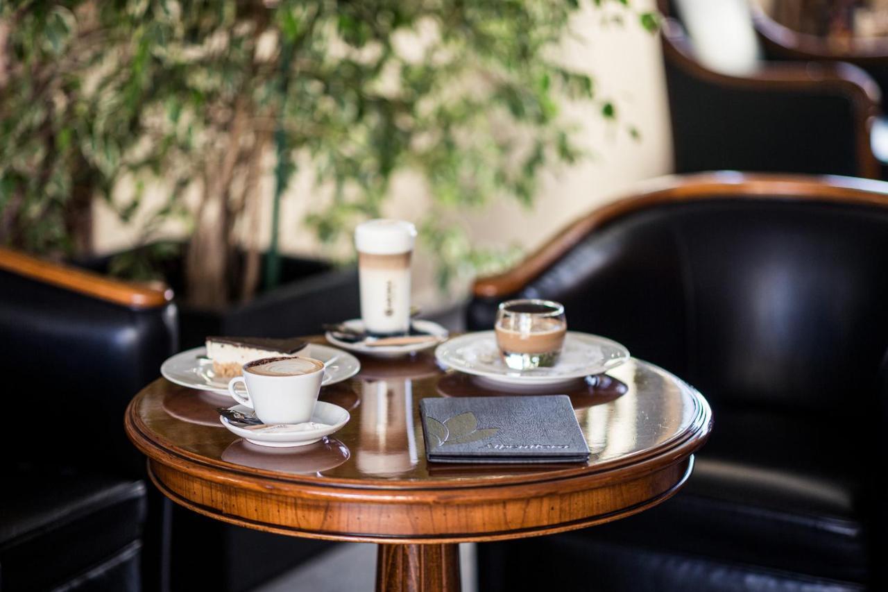 Hotel Alpenflora Кастелрото Екстериор снимка