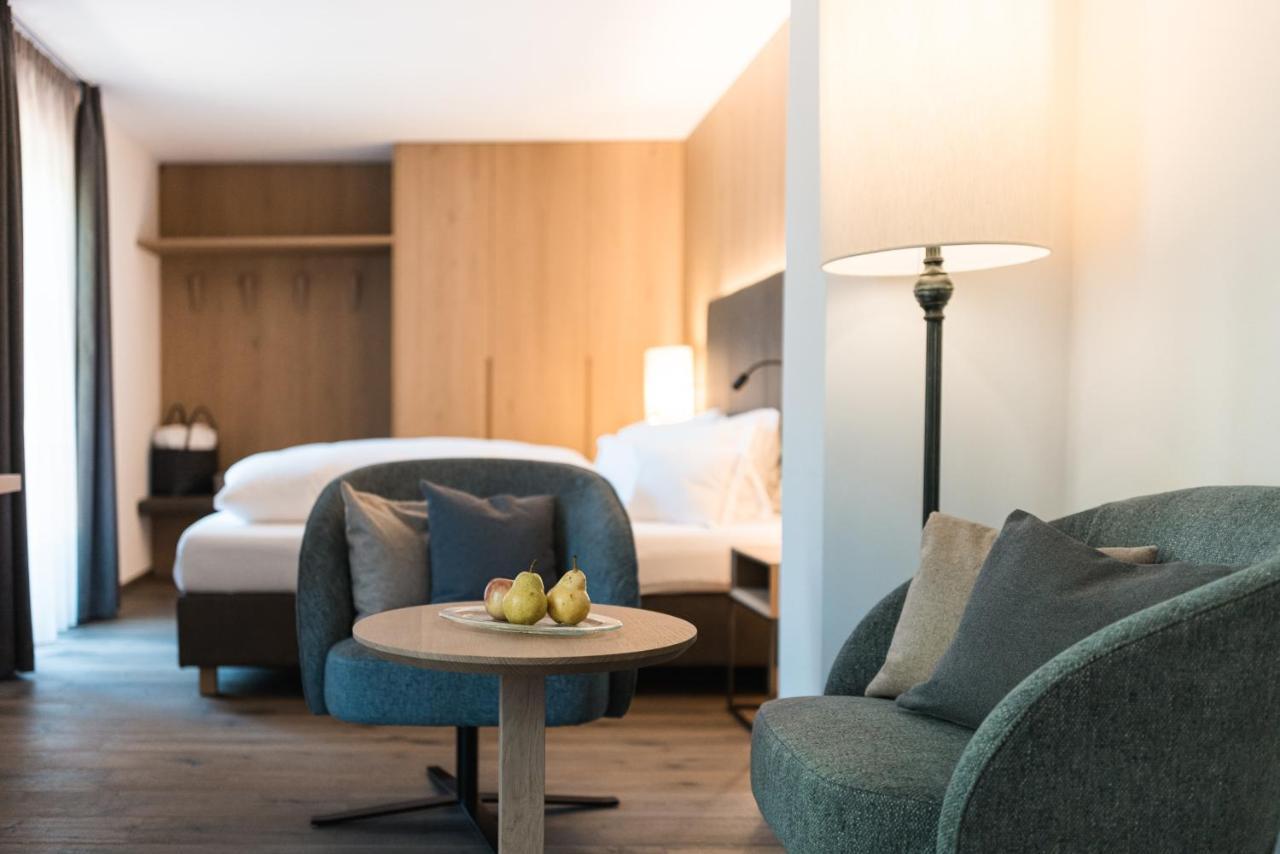 Hotel Alpenflora Кастелрото Екстериор снимка