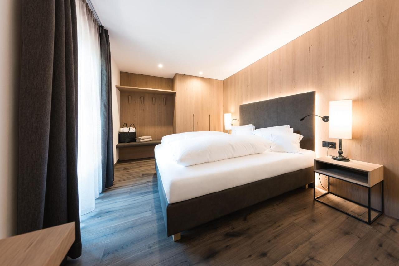 Hotel Alpenflora Кастелрото Екстериор снимка